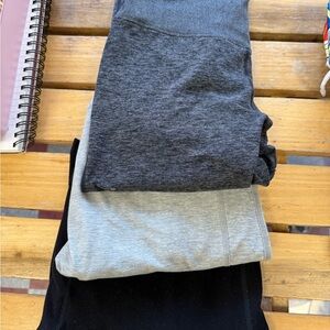 ALO Yoga  Pants Charcoal and Light Gray Leggings